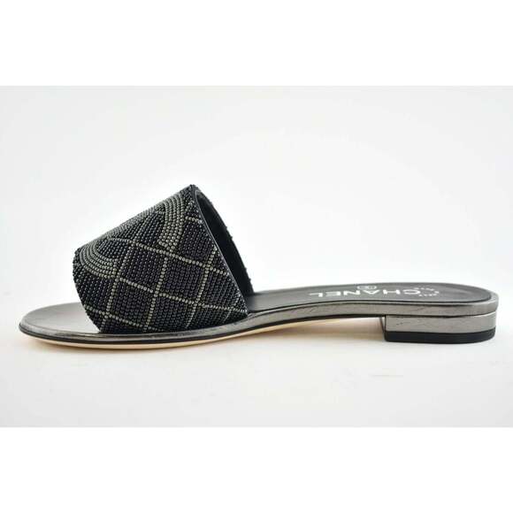 Chanel 20P Black Grey Pearl Embroidery Bead CC Logo Slide Sandal Mule Flat 42 - Picture 9 of 9